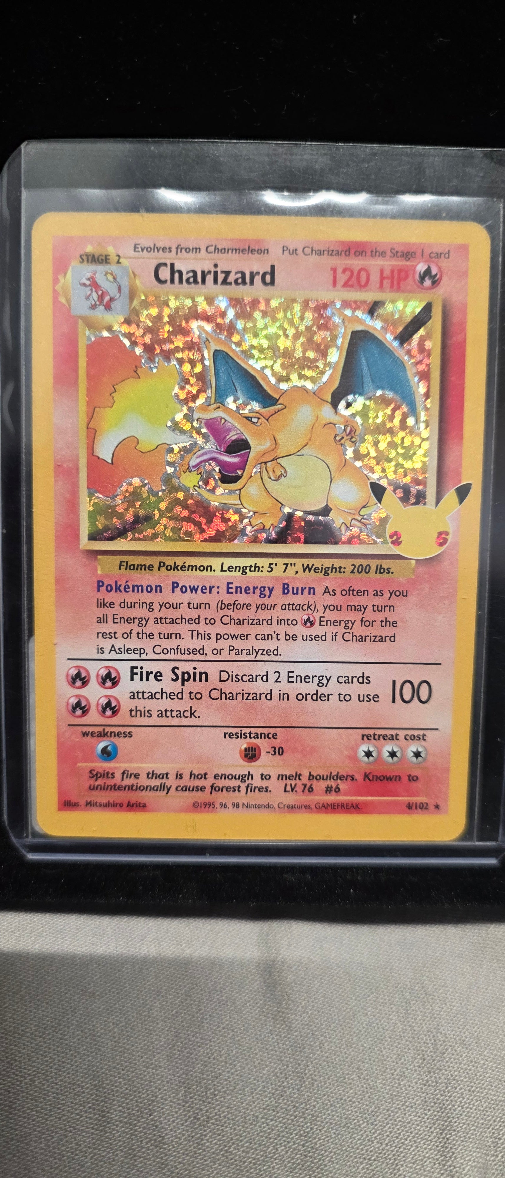 #Pk005 Charizard Holo 4/102 – Base Set – 25th Anniversary Celebrations Stamp (Raw)