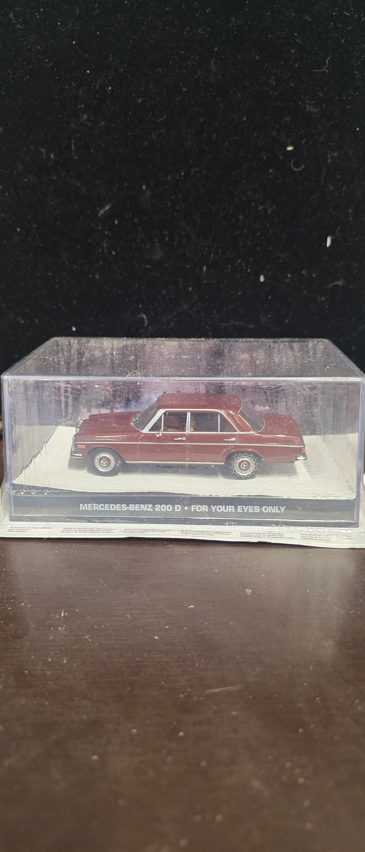 #P017 James Bond 007 “For Your Eyes Only” Mercedes‑Benz 200 D Diecast Car w/ Display Case