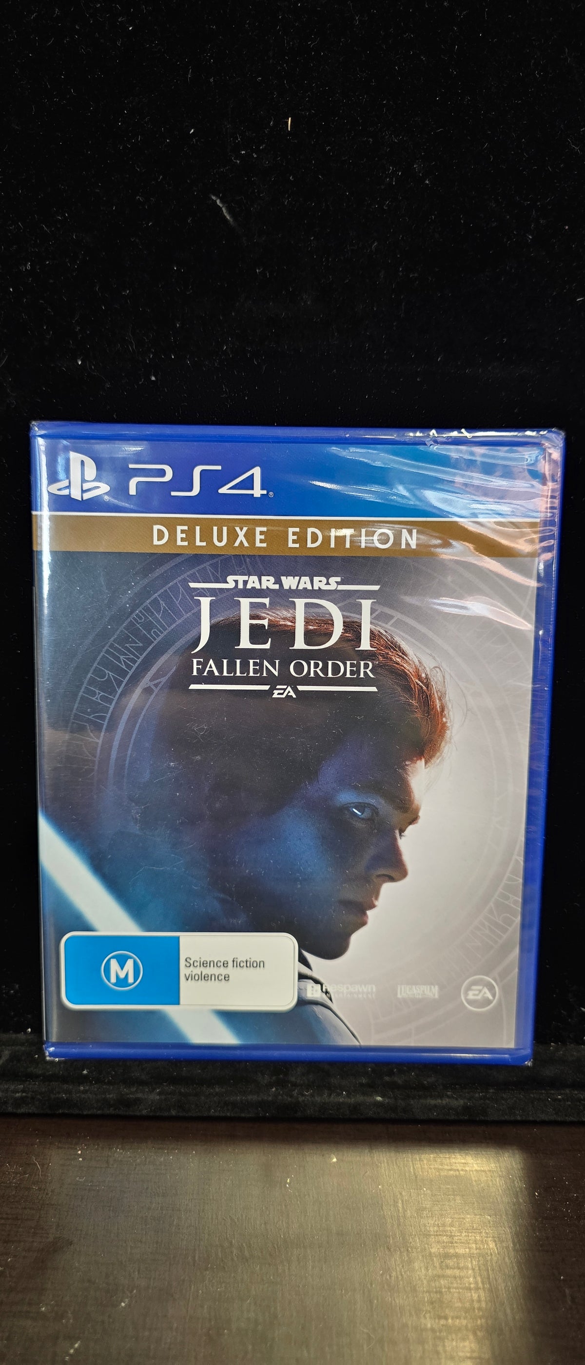 #P018 PS4 Star Wars Jedi: Fallen Order Deluxe Edition – New Sealed