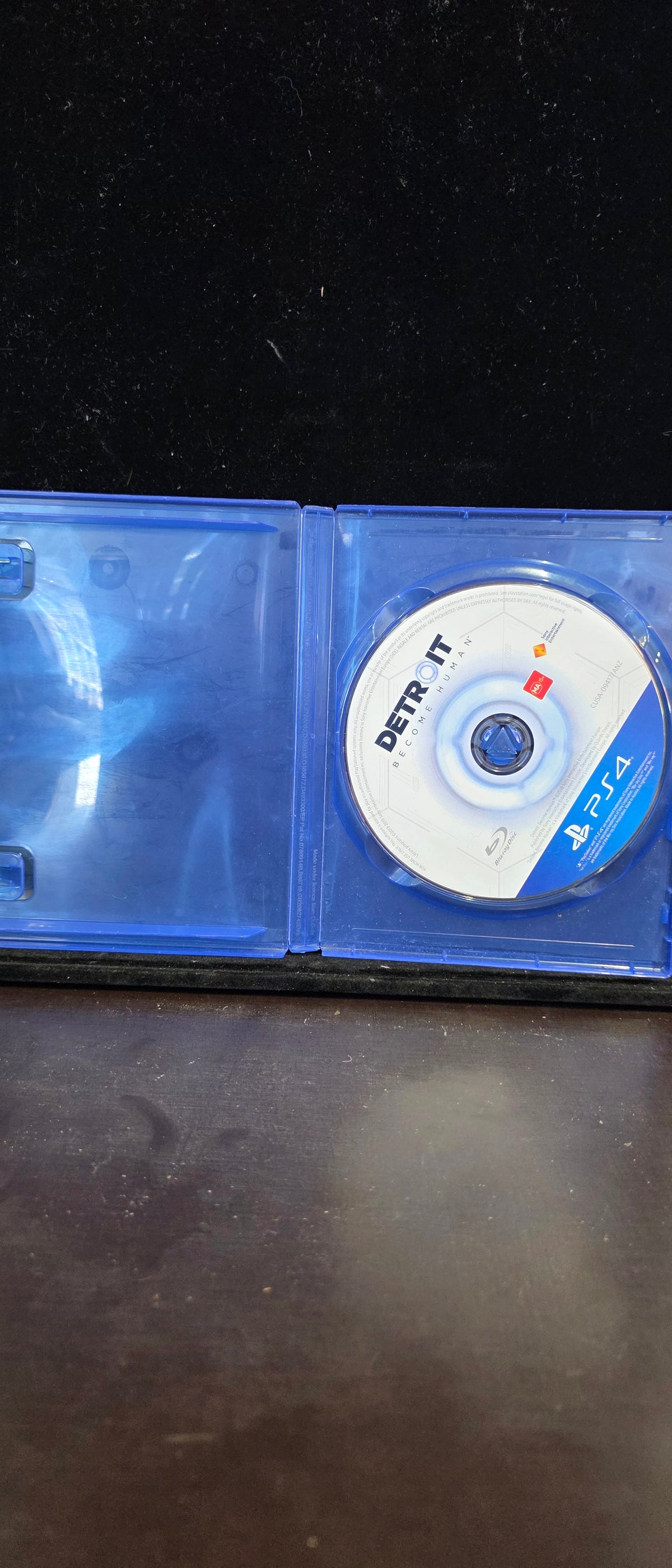 #P018 Detroit: Become Human - PS4 Game Disc w/ Blue Case (No Cover Art)