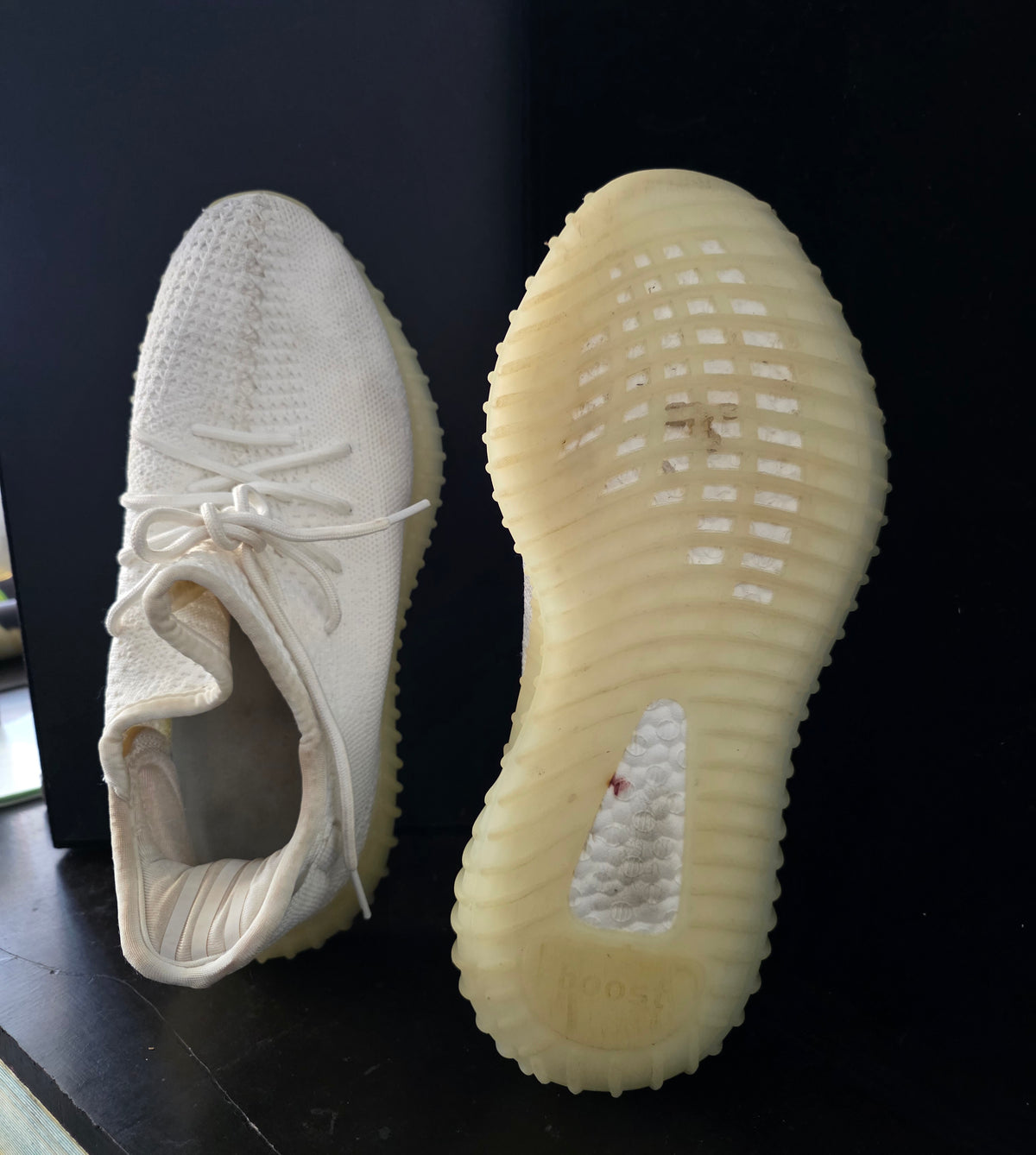 #P028 Adidas Yeezy Boost 350 V2 “Cream / Triple White” Size 9 – Pre-Owned Sneakers