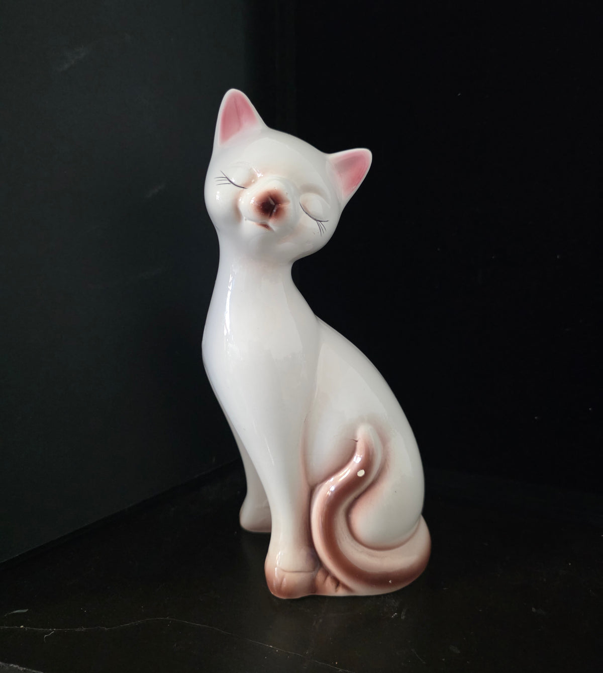 #P028 Vintage Ceramic White Cat Figurine – Pink Accents, Mid-Century Style Kitty Decor