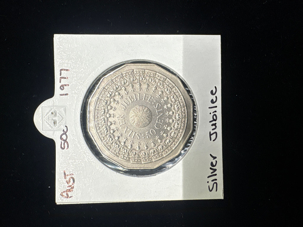 #M105 1977 Australia Silver Jubilee 50c – Commemorative Fifty Cent Coin in Holder