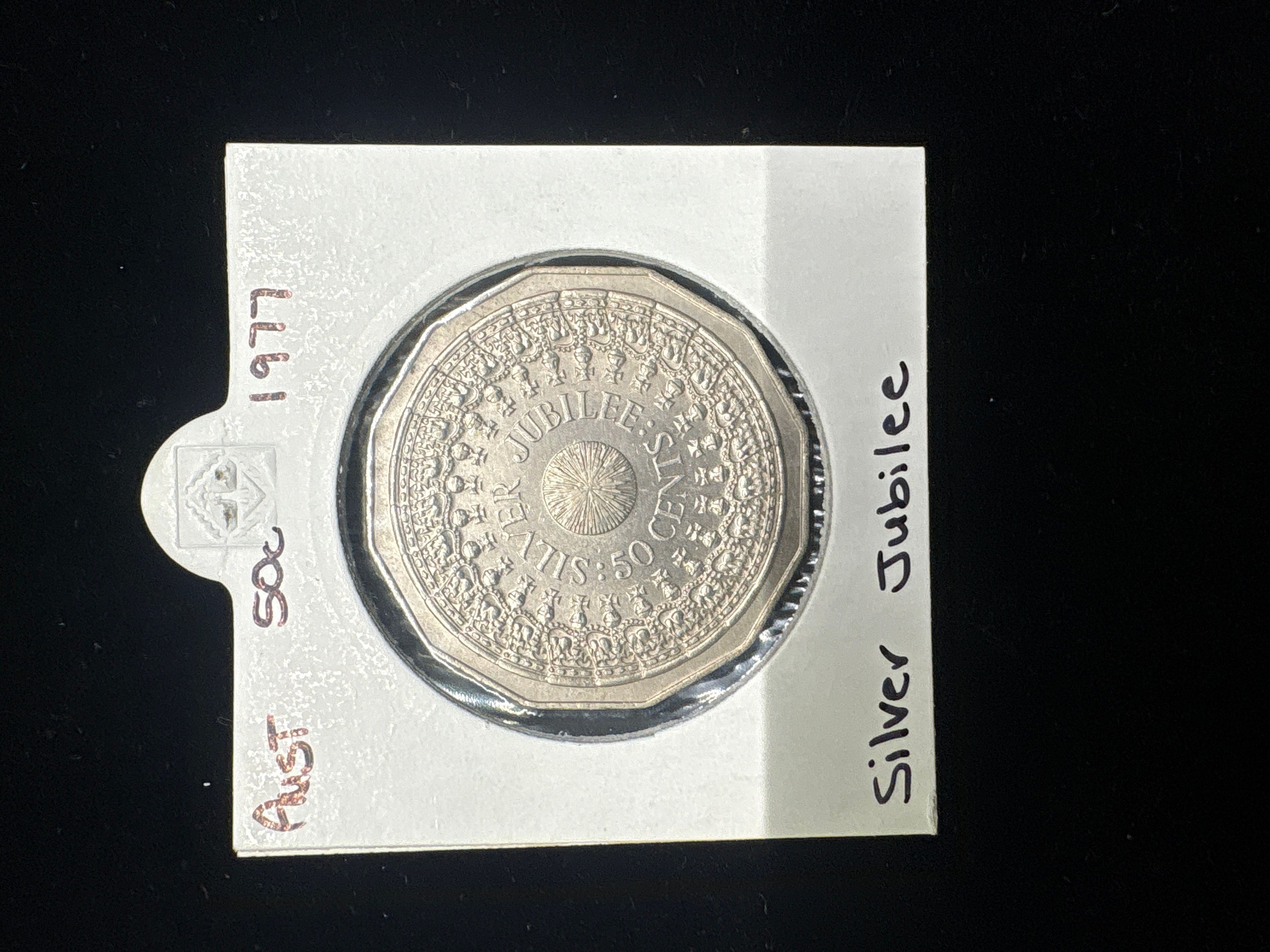 #M105 1977 Australia Silver Jubilee 50c – Commemorative Fifty Cent Coin in Holder