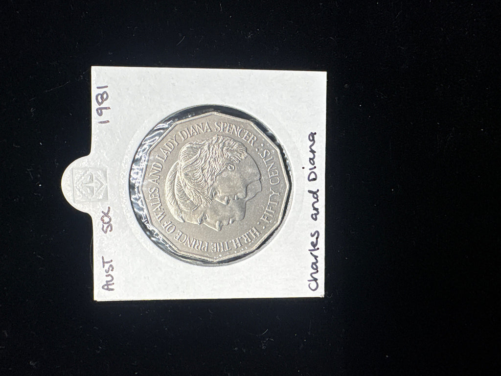 #M101 1981 Australia 50c Royal Wedding Commemorative Coin (Charles & Diana)