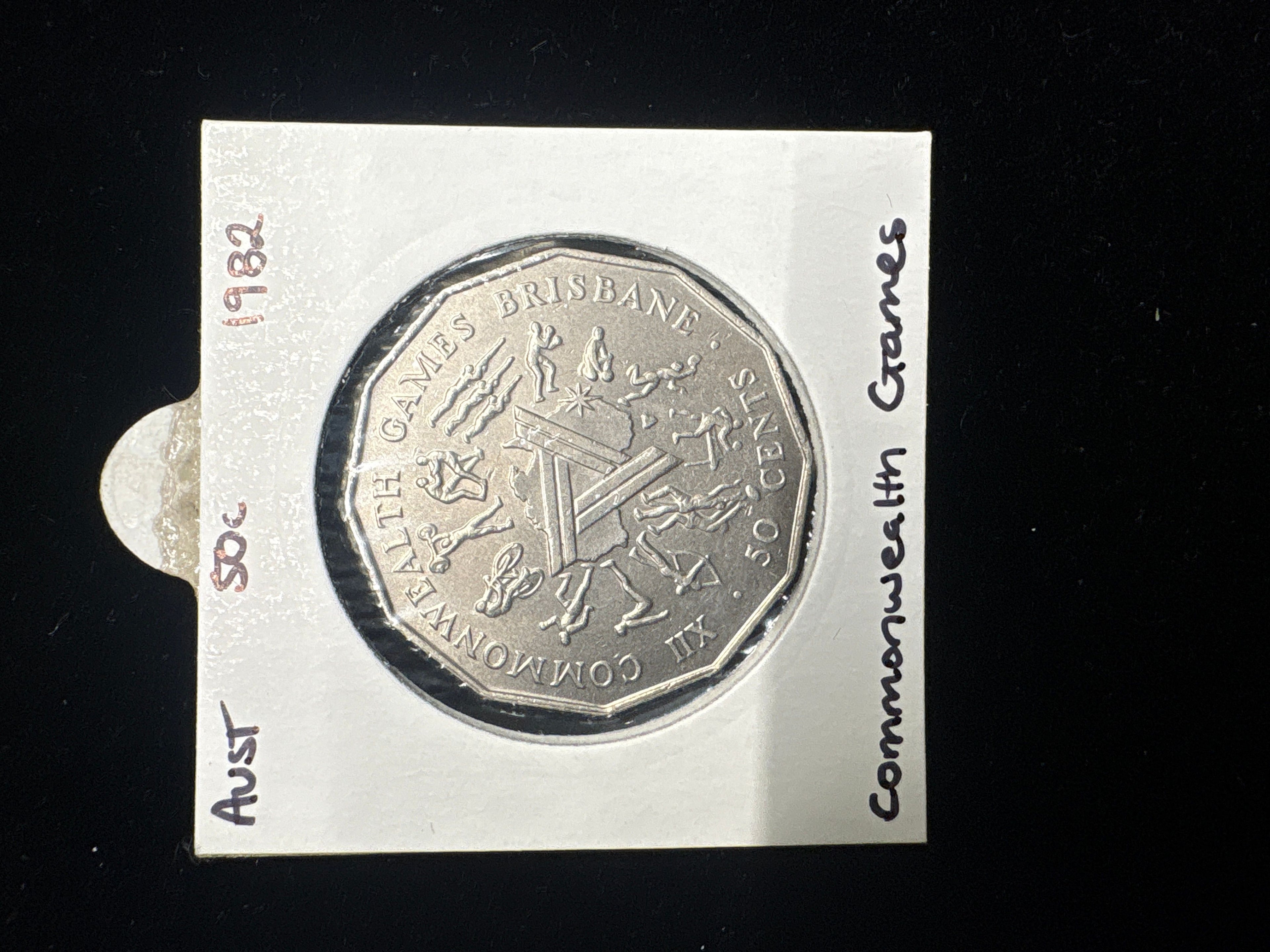 #M110 1982 Australia 50c Commonwealth Games Brisbane Commemorative Coin