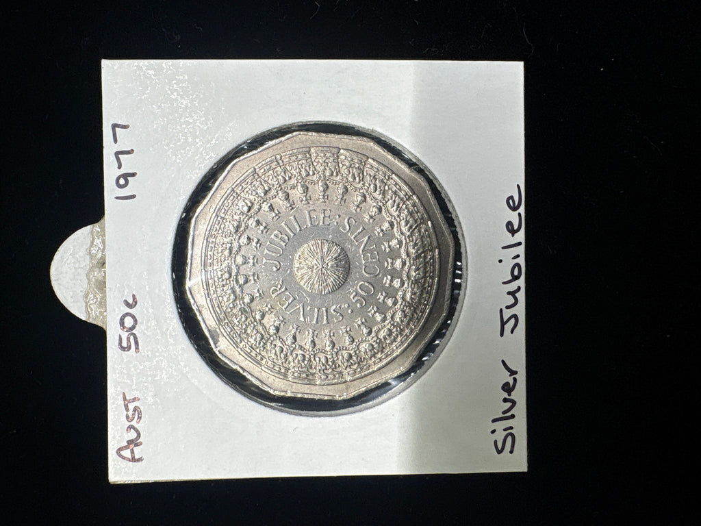 #M104 1977 Australia Silver Jubilee 50c Coin – Circulated Condition