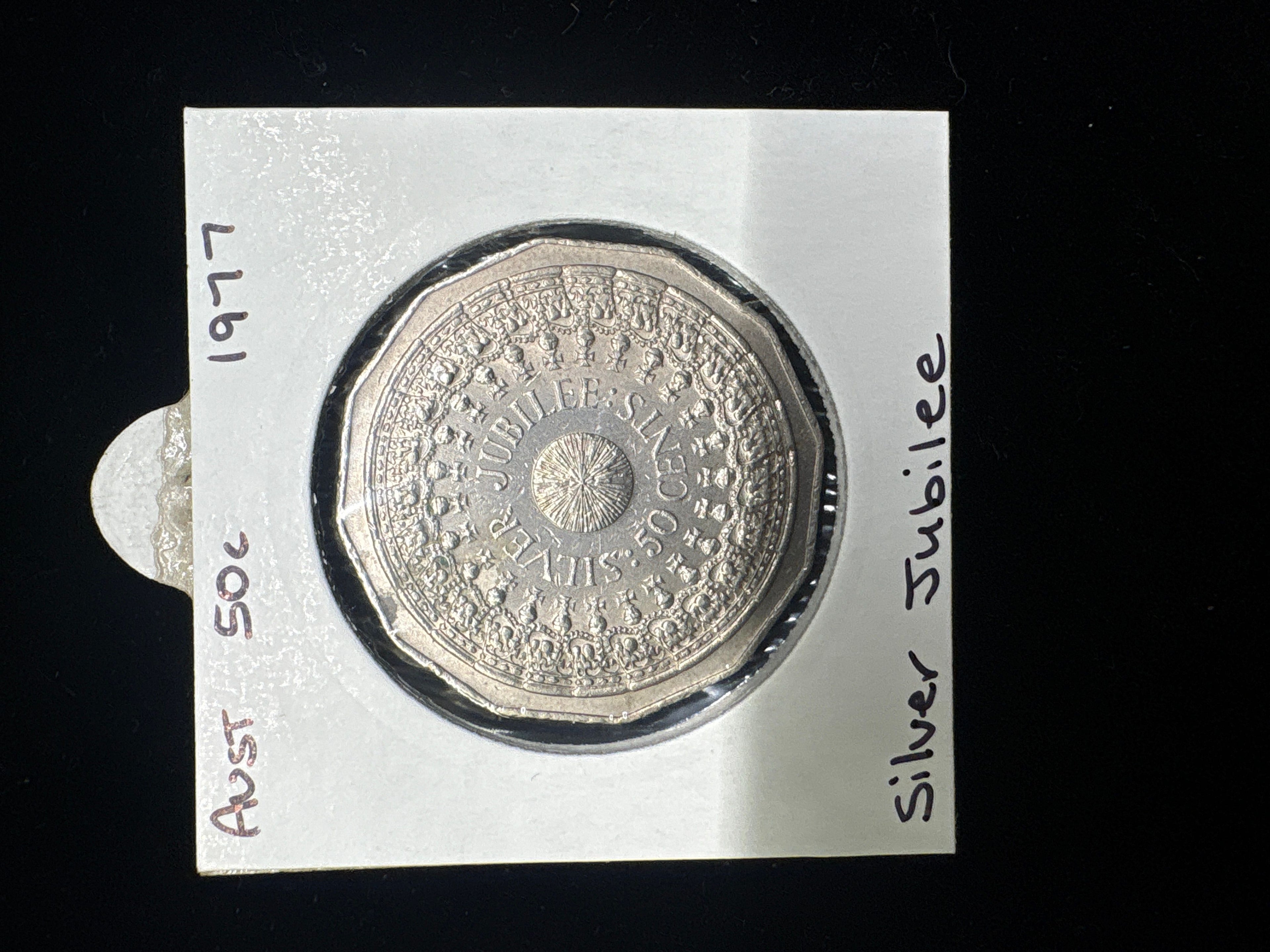 #M104 1977 Australia Silver Jubilee 50c Coin – Circulated Condition