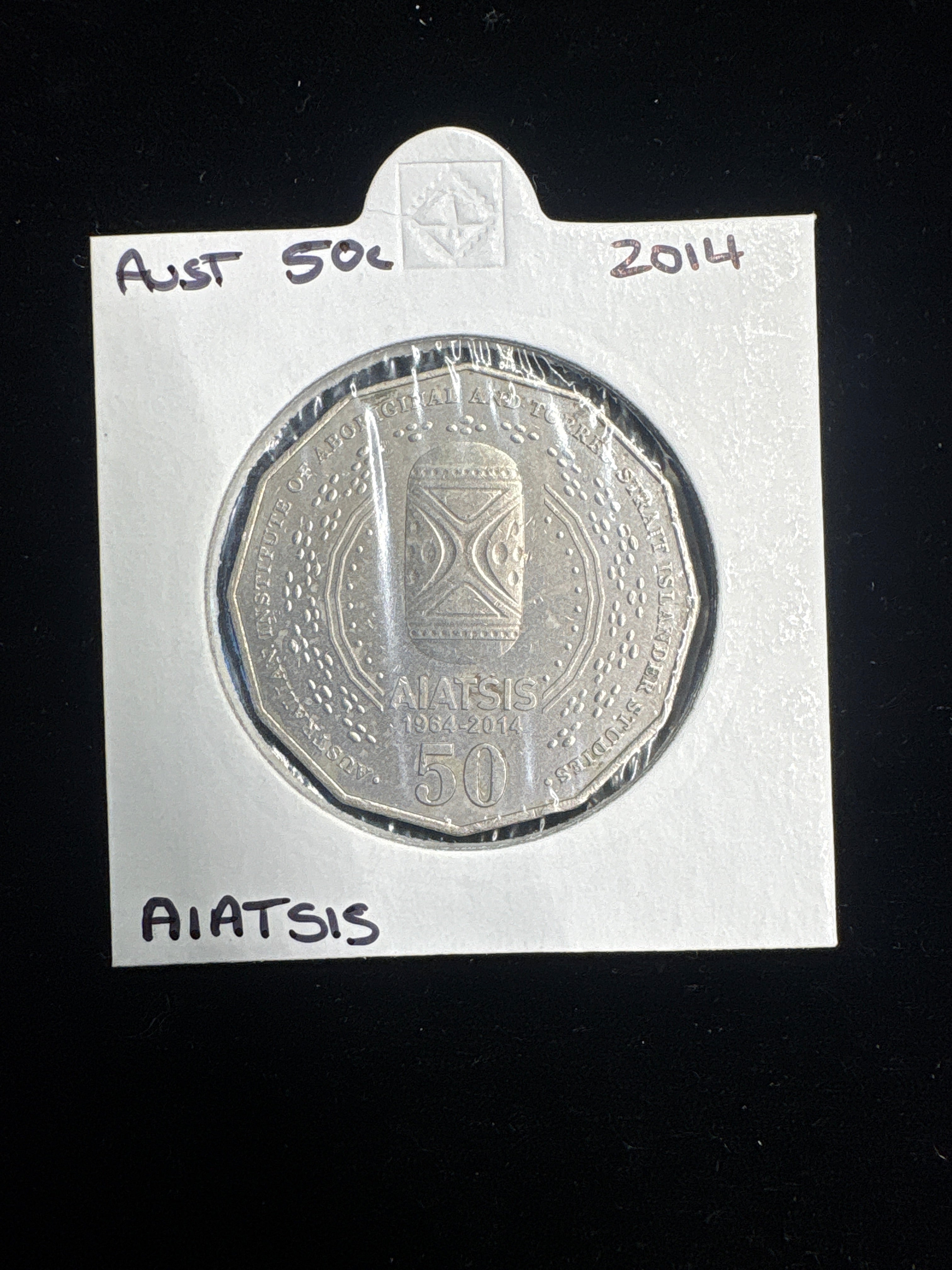 #M133 2014 Australia 50c AIATSIS Commemorative Coin (Circulated)