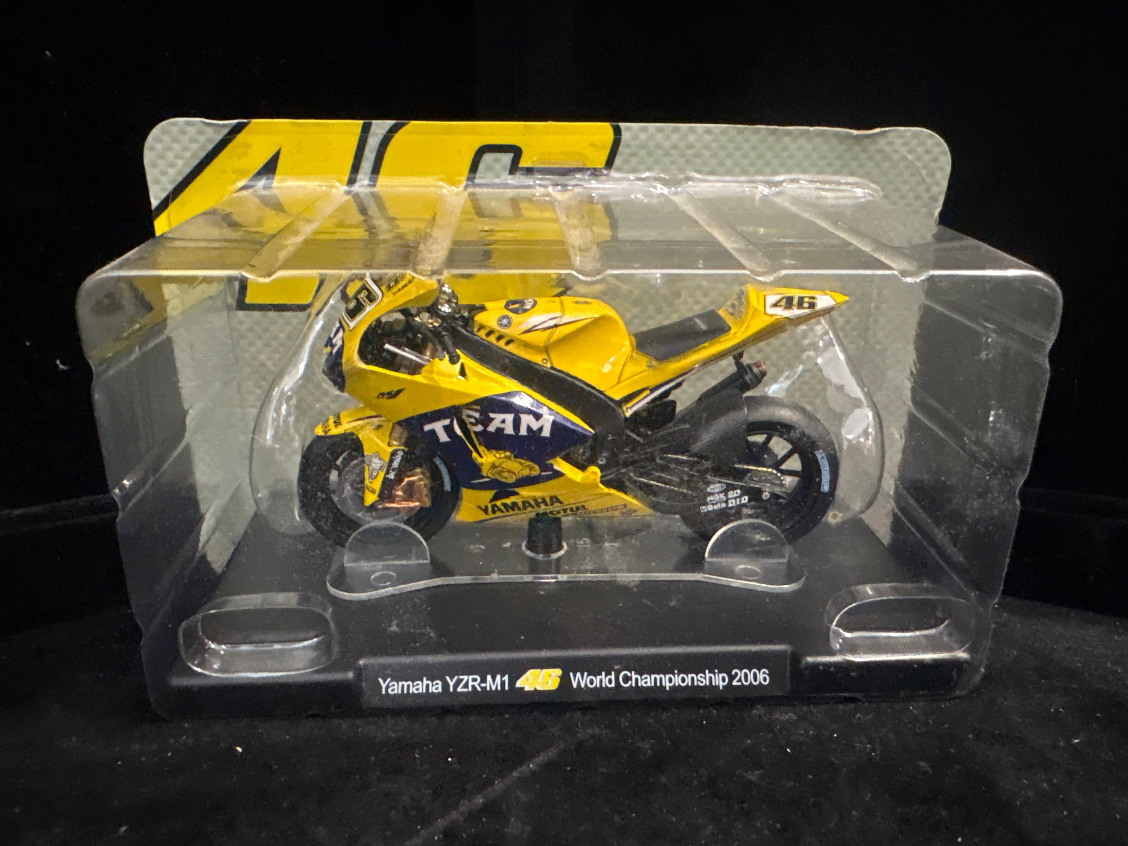 #P004 Yamaha YZR‑M1 #46 MotoGP 2006 Die‑Cast Bike – Valentino Rossi Livery – Panini Collectible