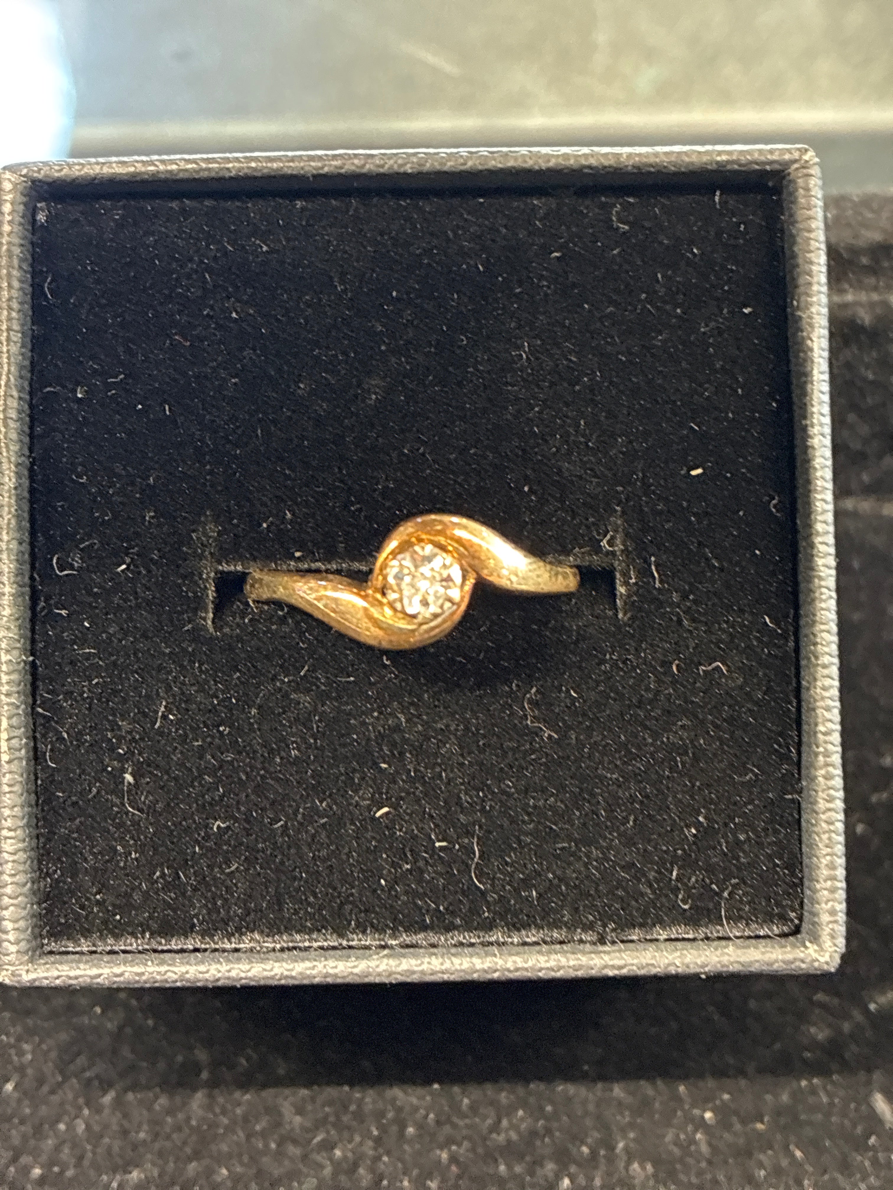#R7 9ct Gold Diamond Ring – Size 14, 1.5g, 1.5ct Stone