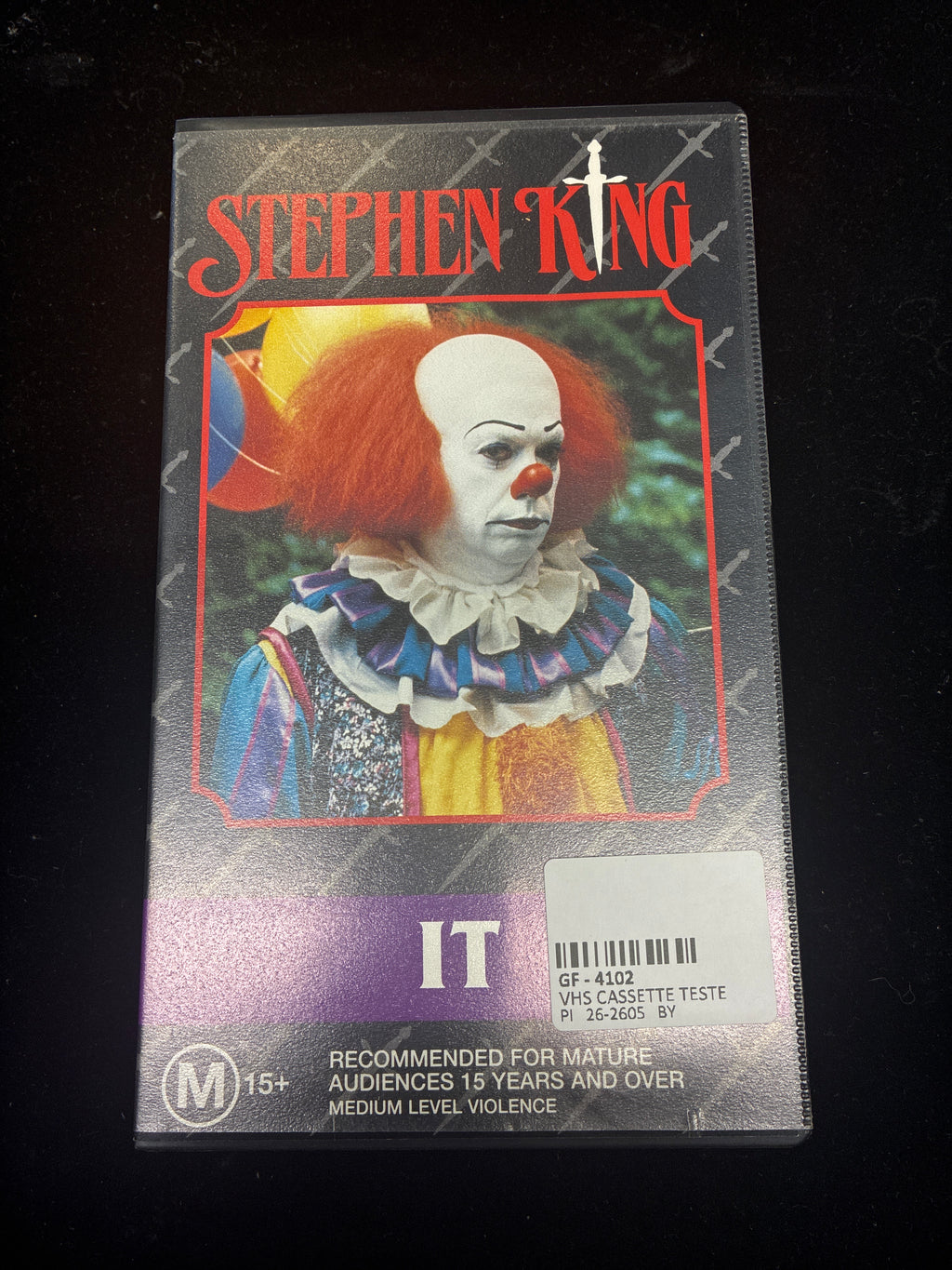 #PO14 Stephen King’s IT (1990) Vintage VHS – Tim Curry Pennywise – Time‑Life Video Edition