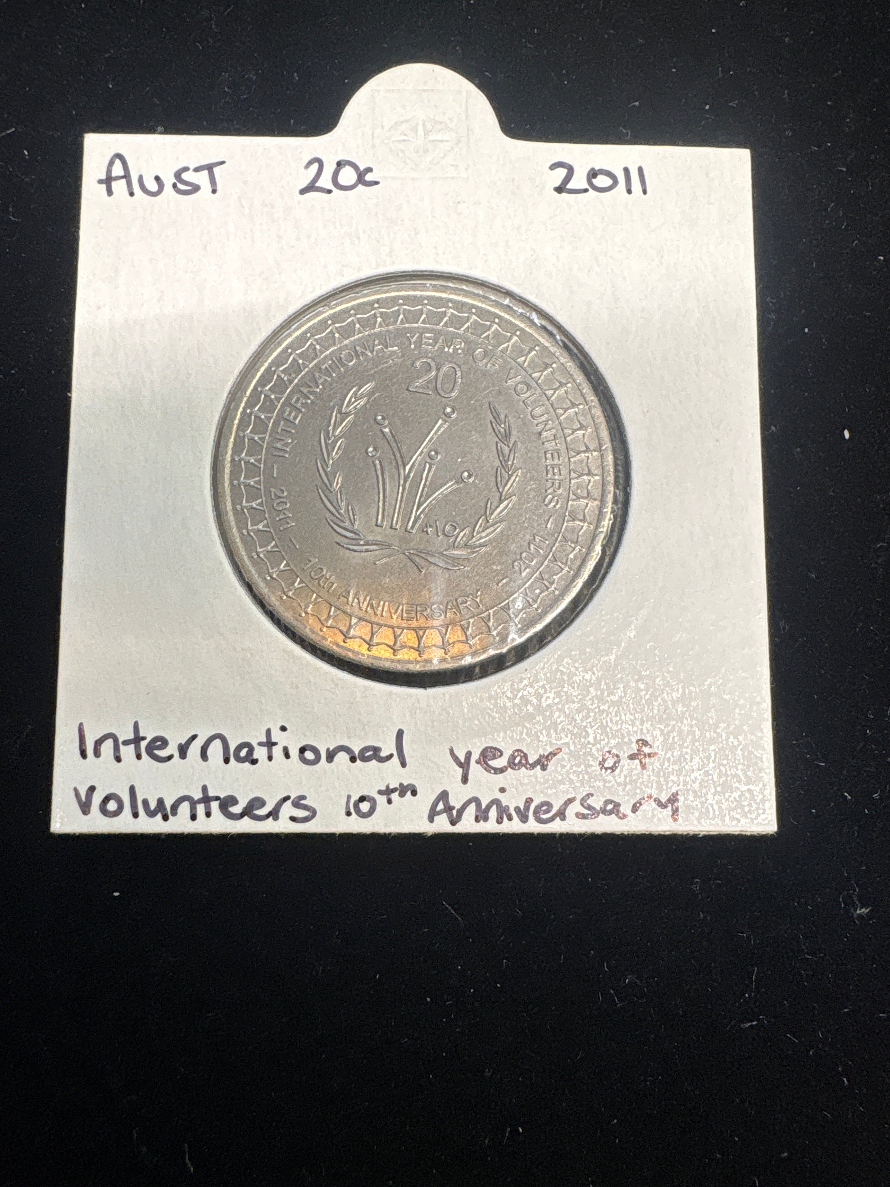 #M198 2011 Australia 20c International Year of Volunteers 10th Anniversary Coin