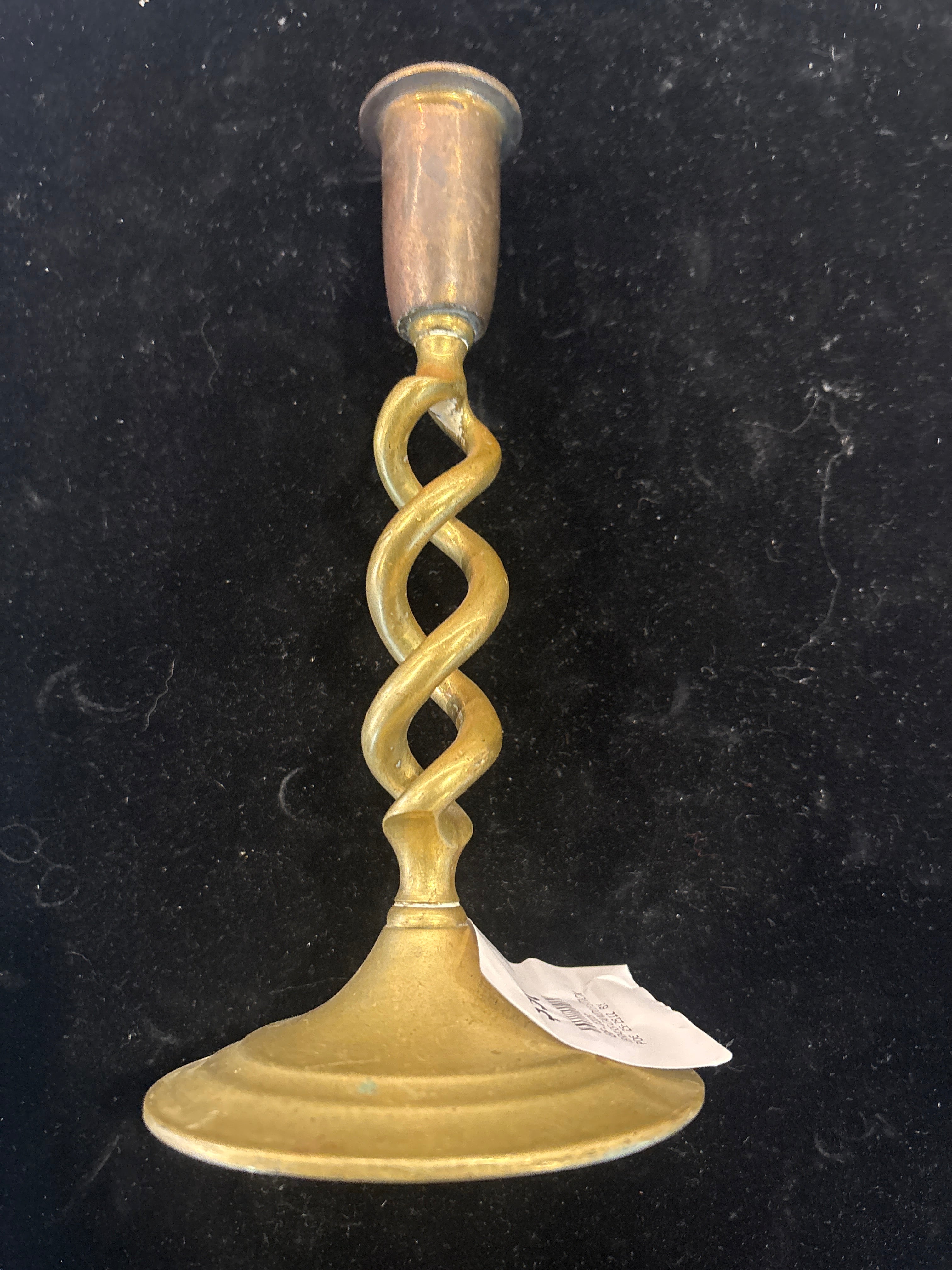 #1103 Vintage Brass Spiral‑Twist Candlestick Holder – Antique Patina – Home Decor Collectible