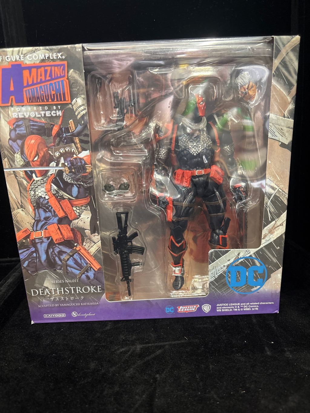 #P001 Amazing Yamaguchi Revoltech Series 011 Deathstroke Action Figure – DC – Complete in Box