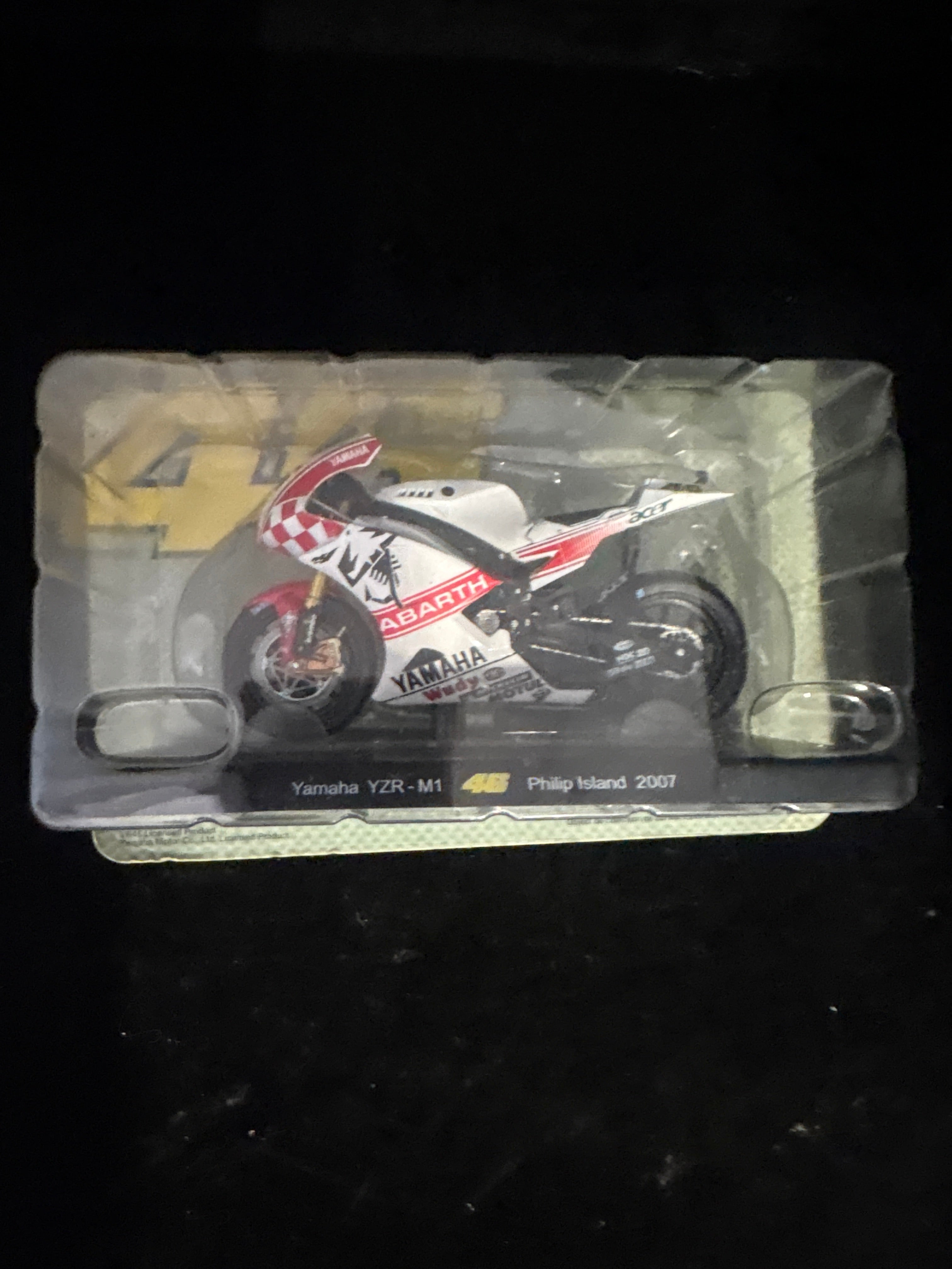 #P003 Yamaha YZR‑M1 Abarth Racing Bike Model – Philip Island 2007 – Die‑Cast Collectible