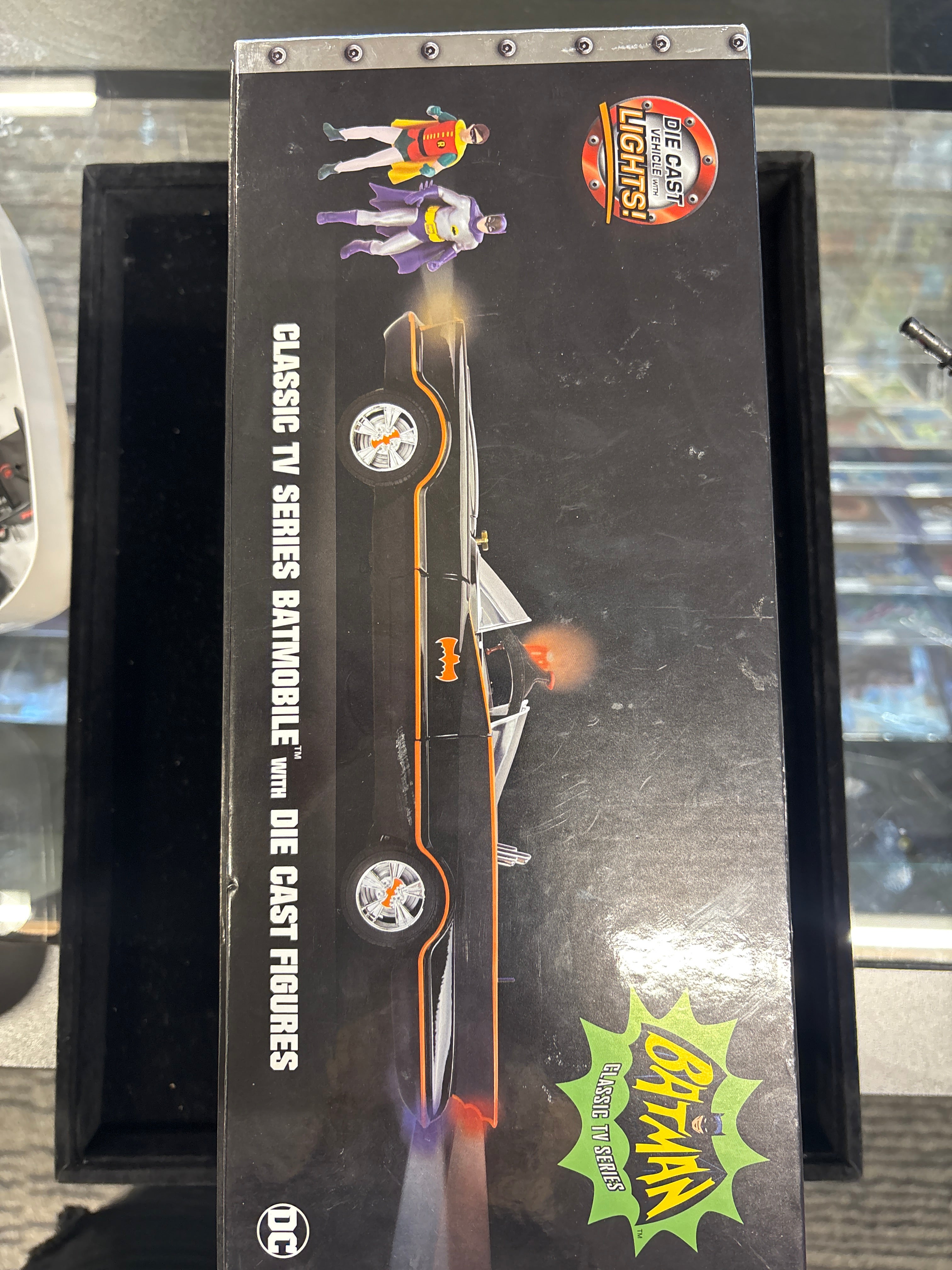 #P009 Classic TV Series Batmobile Die-Cast w/ Batman & Robin Figures – Lights Up! 🚨🦇