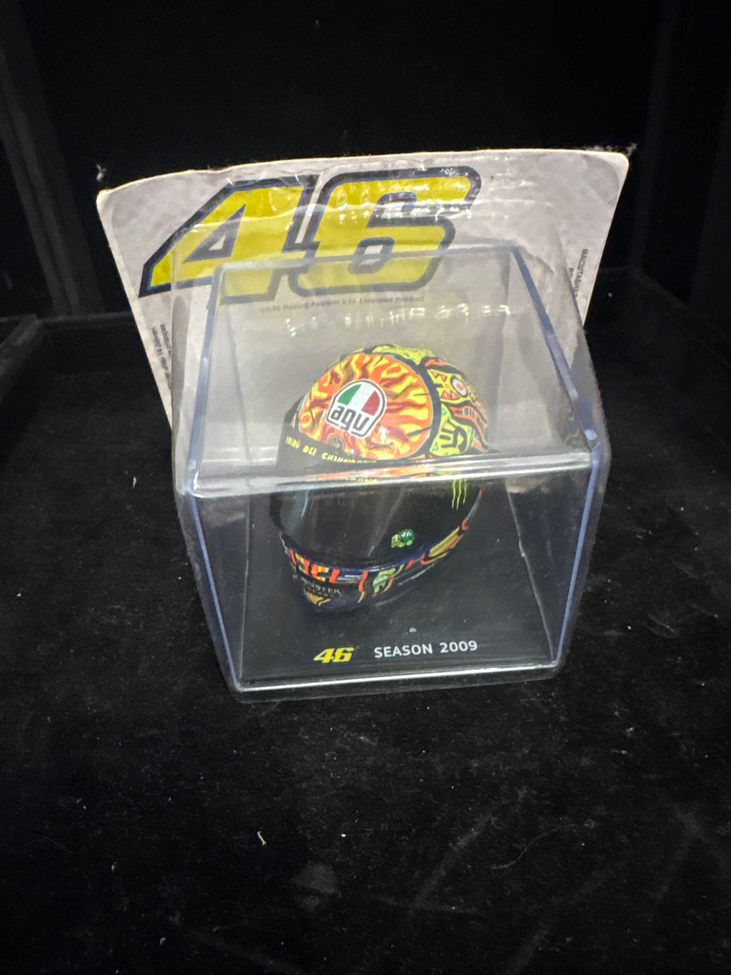 #P004 Valentino Rossi #46 Mini Helmet – Season 2009 Collectible Display Model