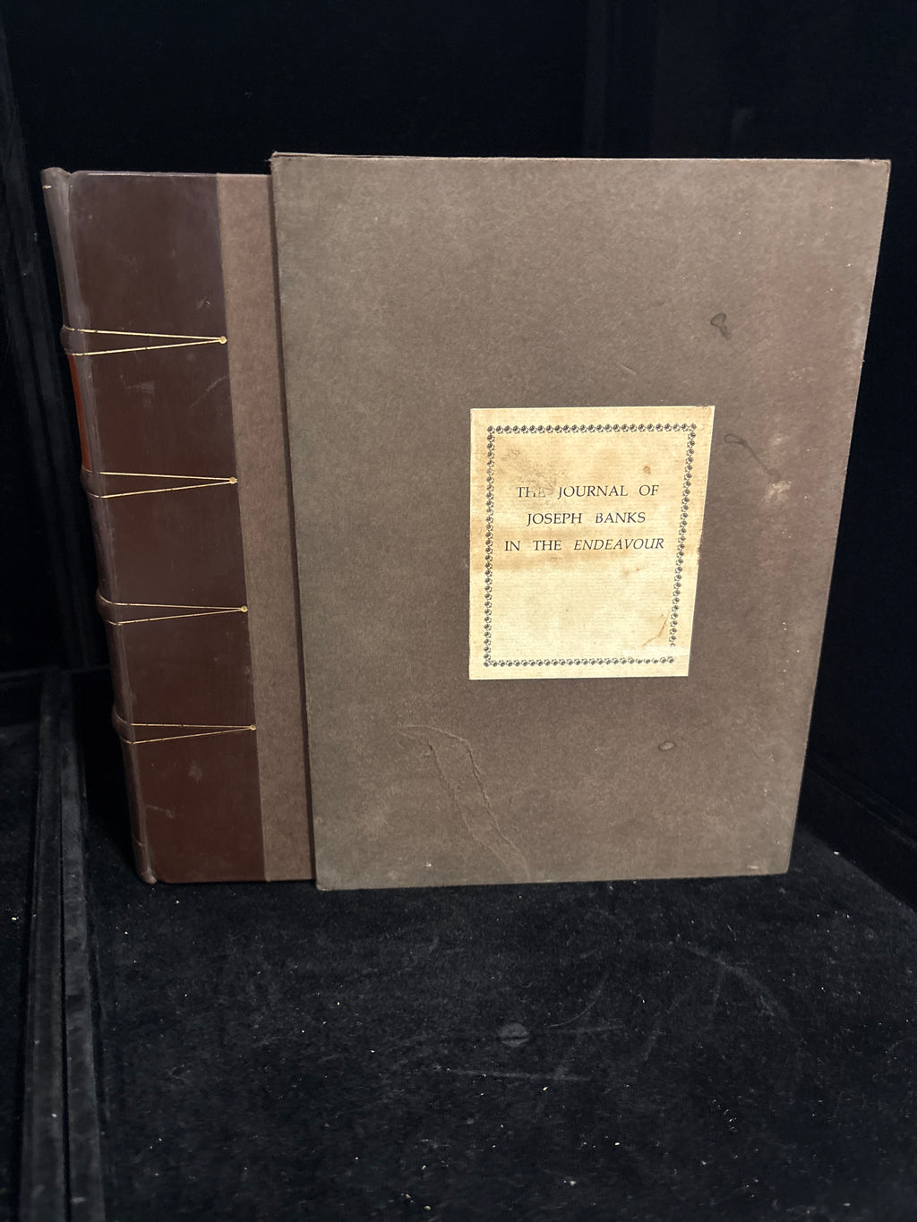 #P005 The Journal of Joseph Banks in the Endeavour – Vintage Collector’s Slipcase Edition