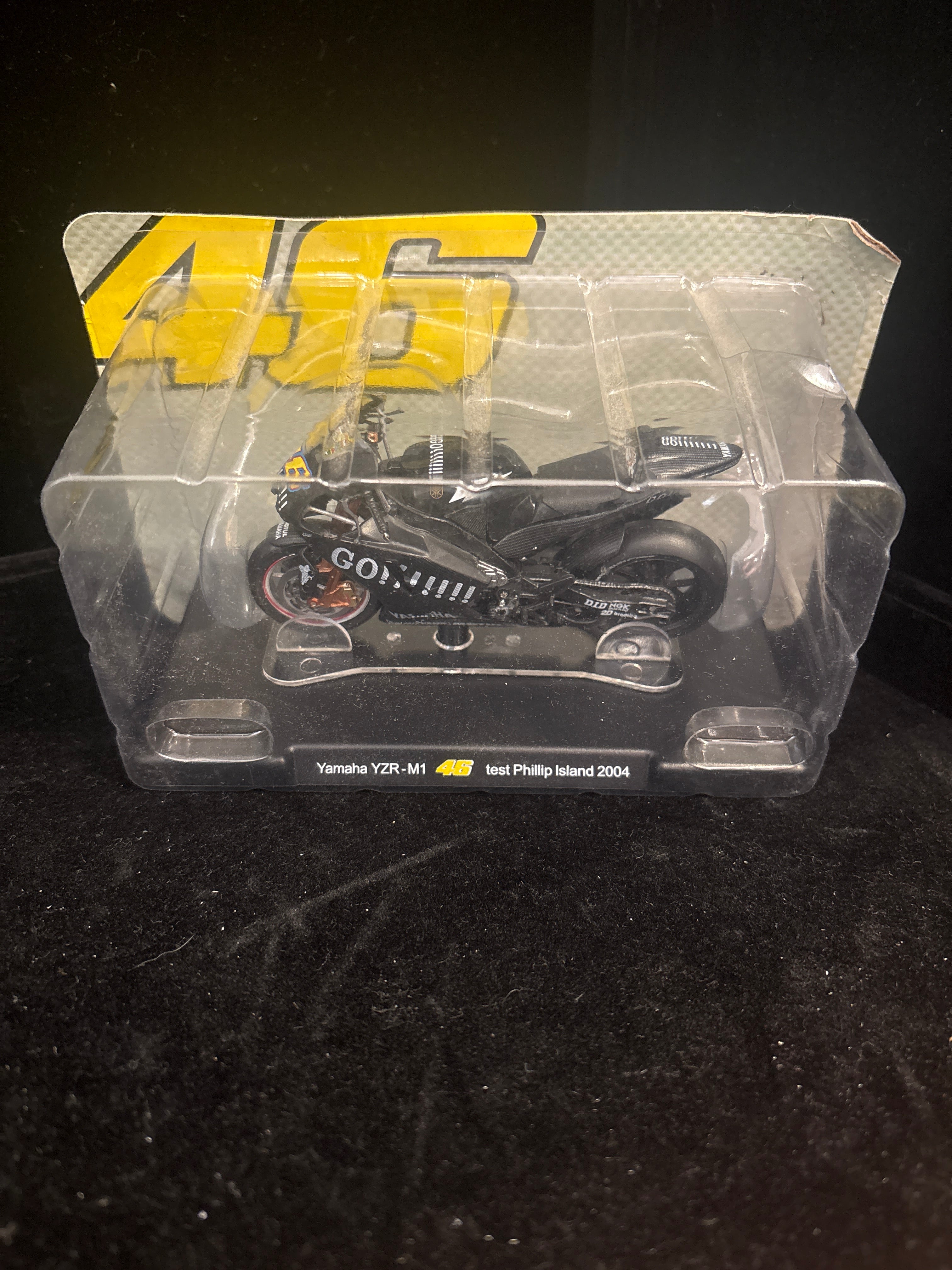 #P004 Yamaha YZR‑M1 “46” Test Bike – Phillip Island 2004 Die‑Cast Model (Mint Packaging)