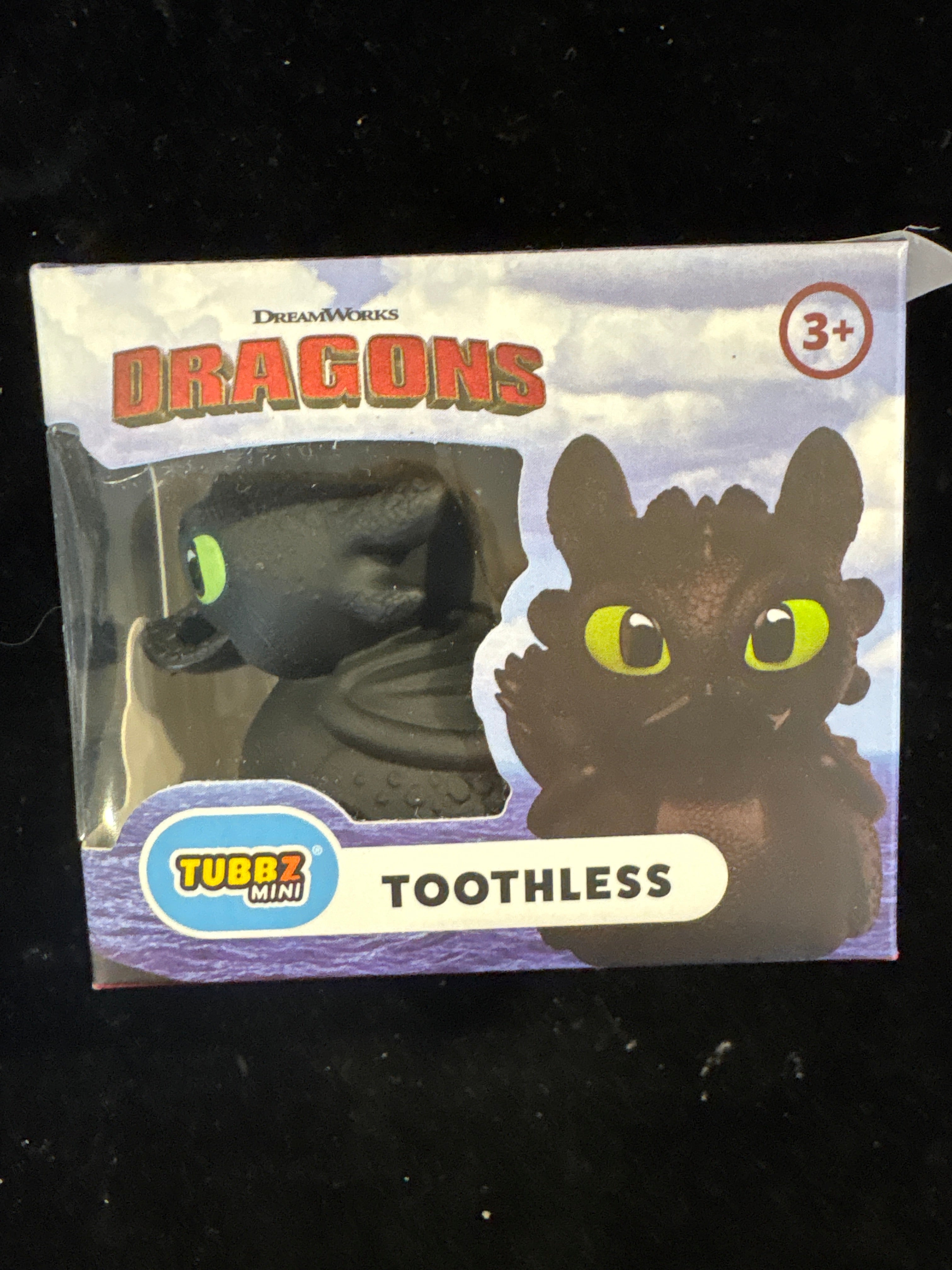 #1916-5 DreamWorks Dragons Tubbz Mini Toothless Collectible Figure (P1009)