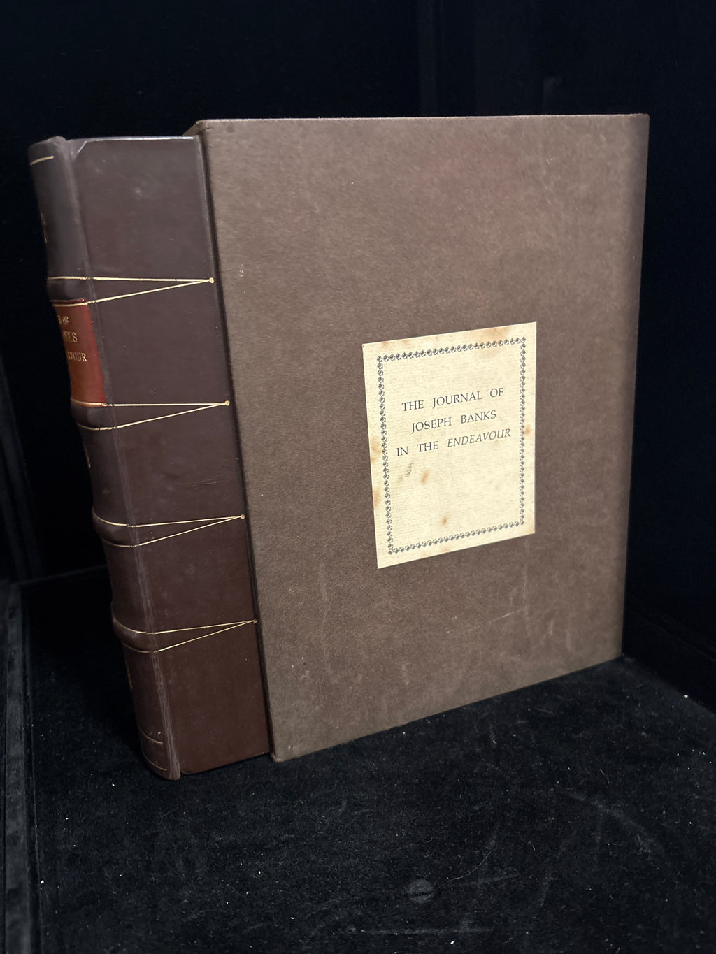 #P005 The Journal of Joseph Banks in the Endeavour – Leather‑Bound Collector’s Edition with Slipcase